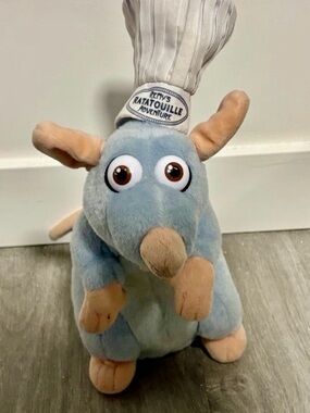 Disney Ratatouille Plush Talking Rat Remy Stuffed